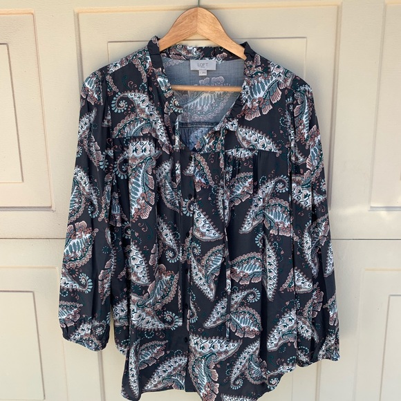 LOFT Tops - Loft outlet tie neck printed blouse size large